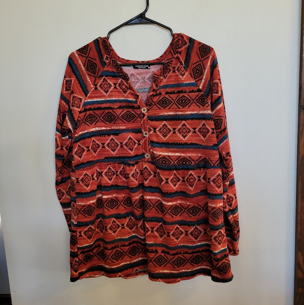 NWOT Geometric Print Baby Doll Top